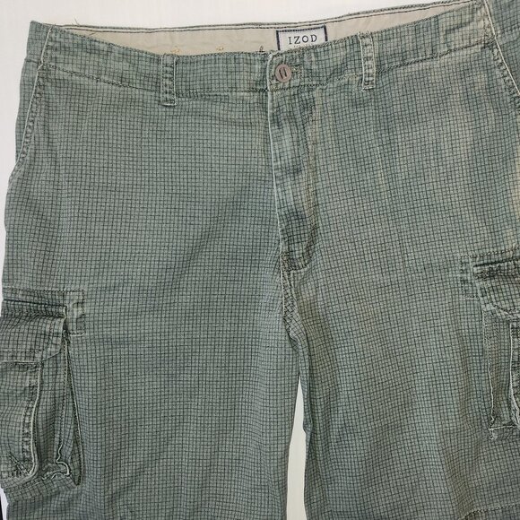 IZOD quality long Cargo shorts, Green checked in size 38 - Picture 7 of 16